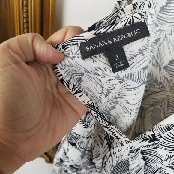 Banana Republic strappy  palm print jumper romper - Picture 4 of 4